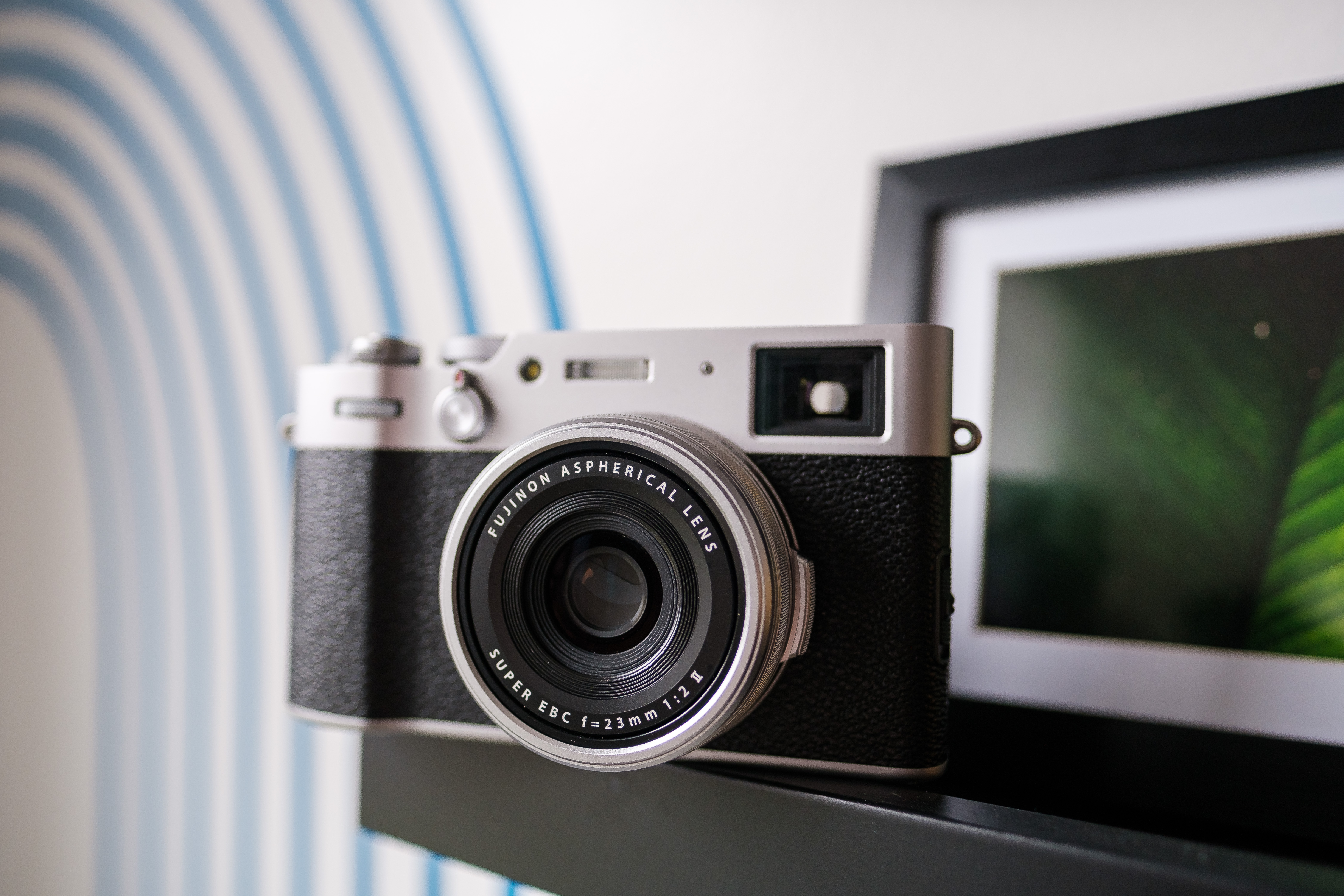 Review: Fujifilm X100V, A Luxury Compact Fixed-Lens Camera