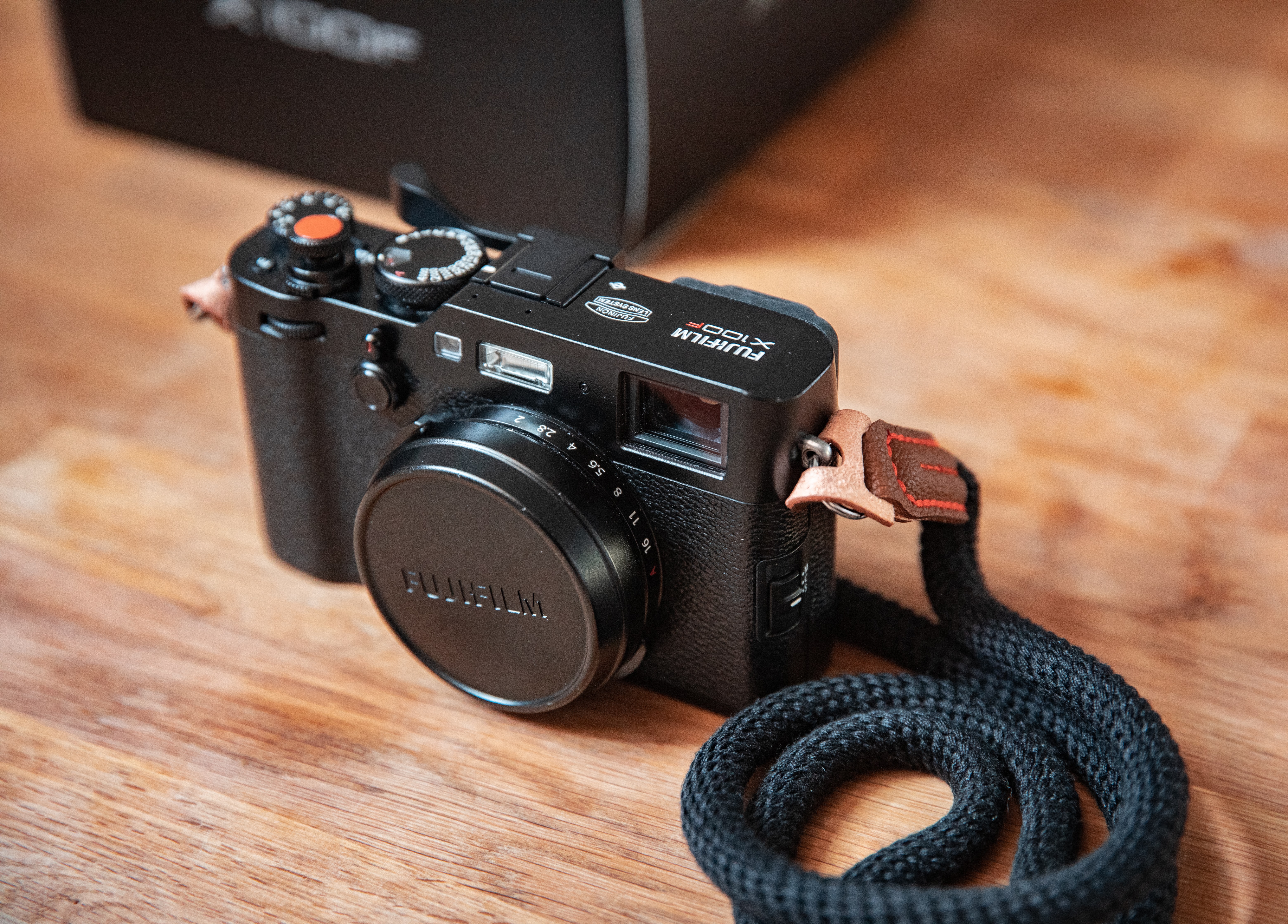 Compact Travel Cameras Review: Sony a7C, ZV-1, Fujifilm X100F & Leica M9-P